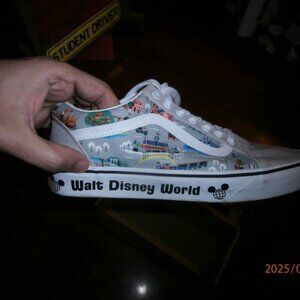 vans + disney | park map grey/whit | old school | US men 9 // womens 10.5